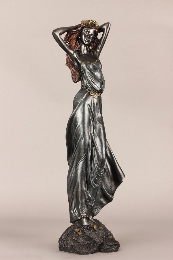 Hmy Outlet | Decorative Woman Polyester Figurine Buy Hmy Outlet | Decorative Woman Polyester Figurine