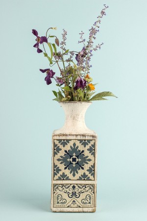 Grenouille Handmade Ceramic Vase